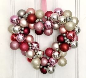 Beautiful Valentines Day Wreath Decor Ideas 11