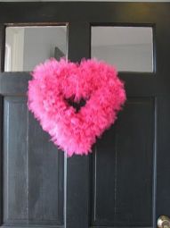 Beautiful Valentines Day Wreath Decor Ideas 13