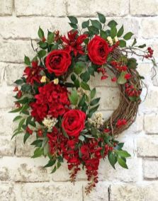 Beautiful Valentines Day Wreath Decor Ideas 32
