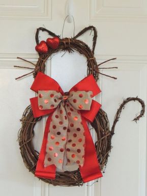 Beautiful Valentines Day Wreath Decor Ideas 33